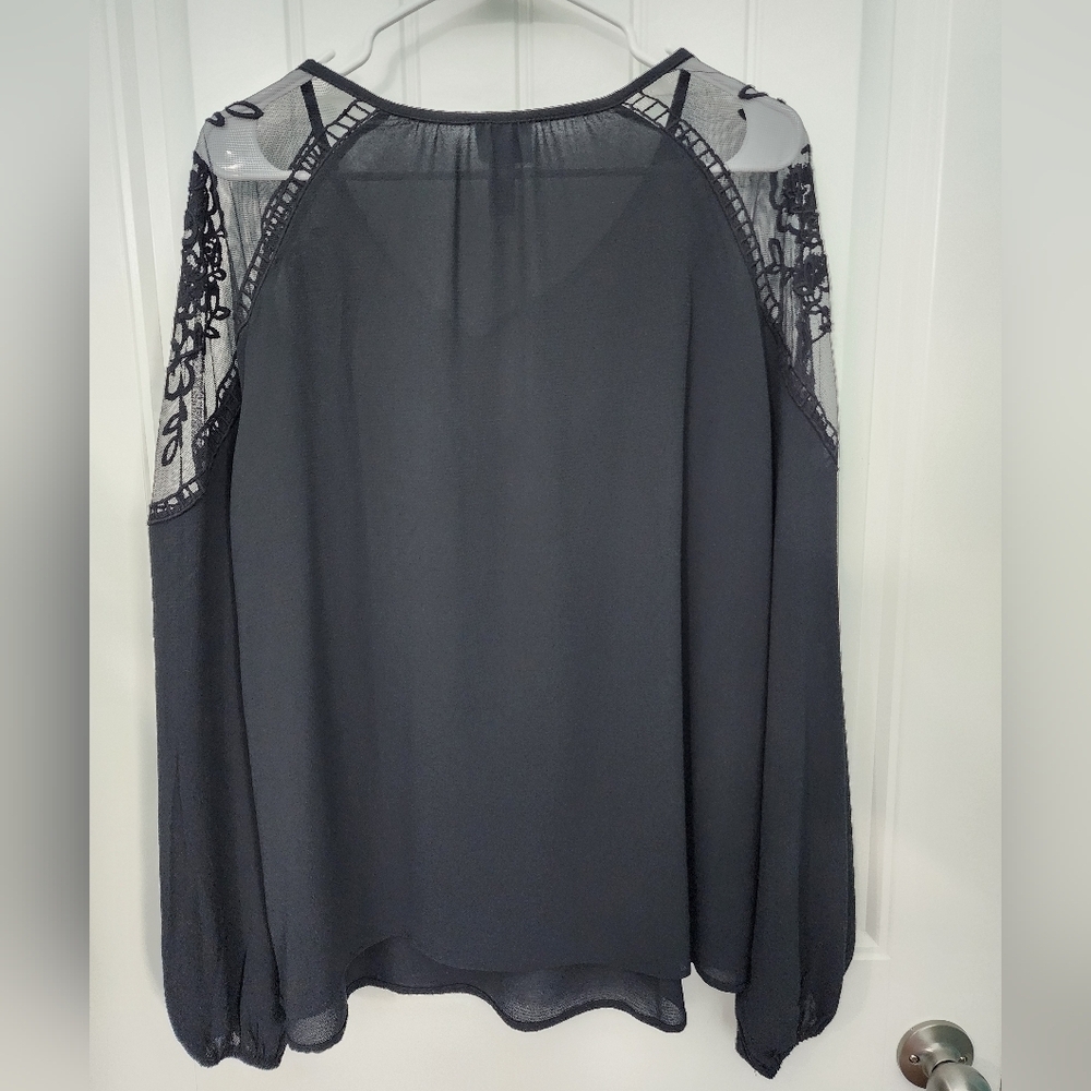 Daytrip Floral Crochet Top in Black, Size Large - Picture 7 of 7